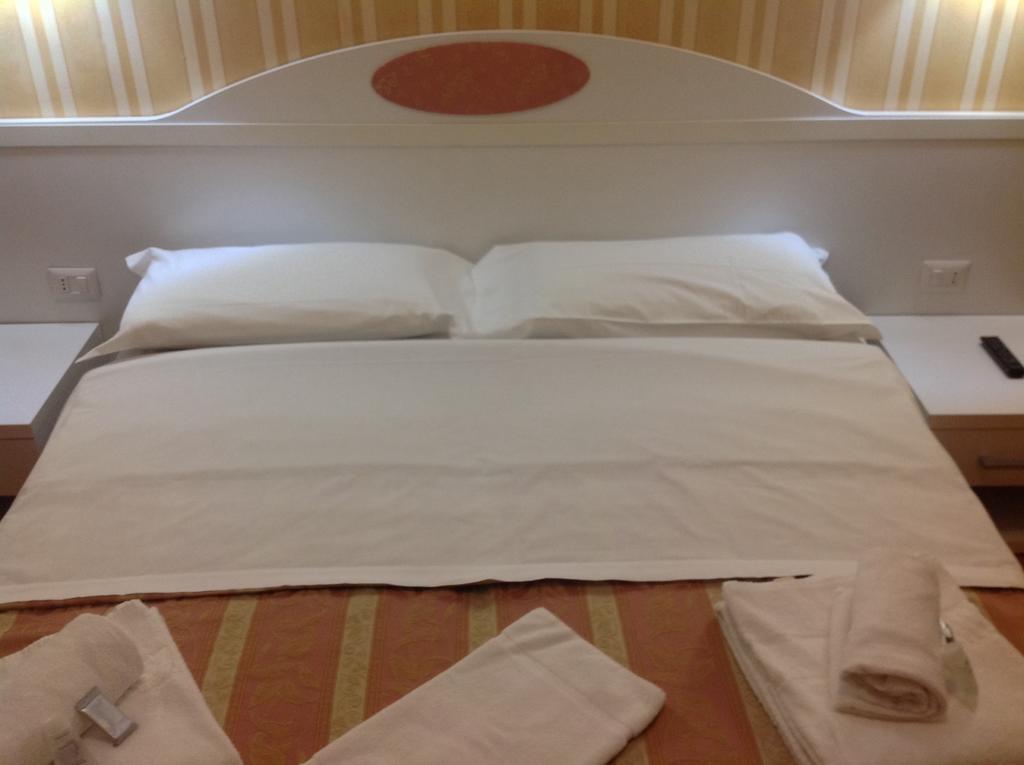 Rome Palace Hotel Pokój zdjęcie